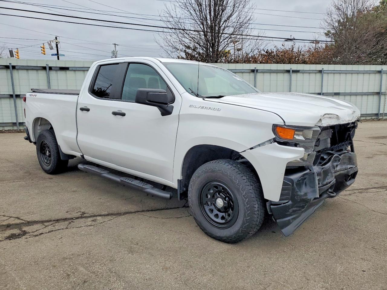 2021 CHEVROLET SILVERADO K1500 photo 4
