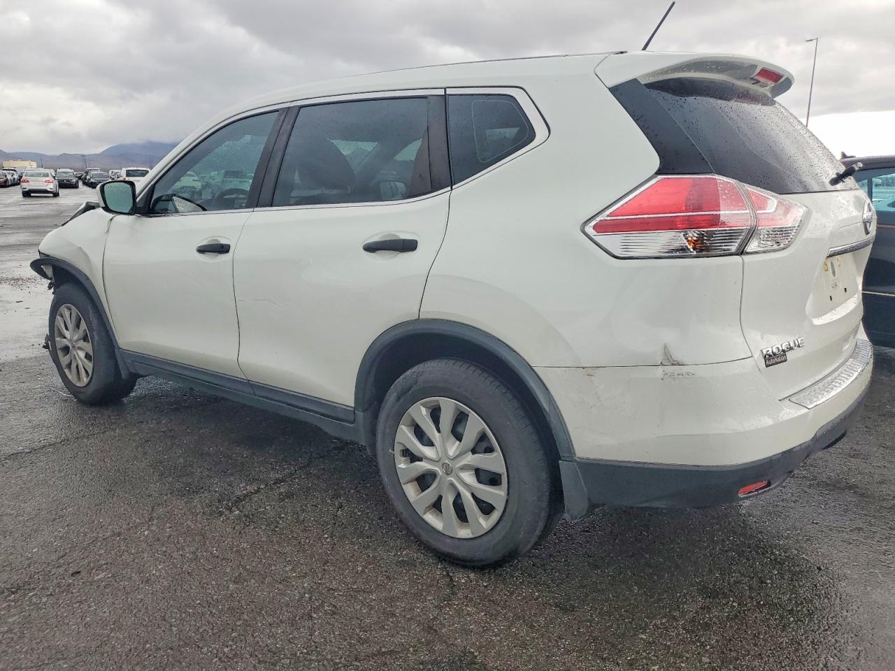 2016 NISSAN ROGUE S photo 2