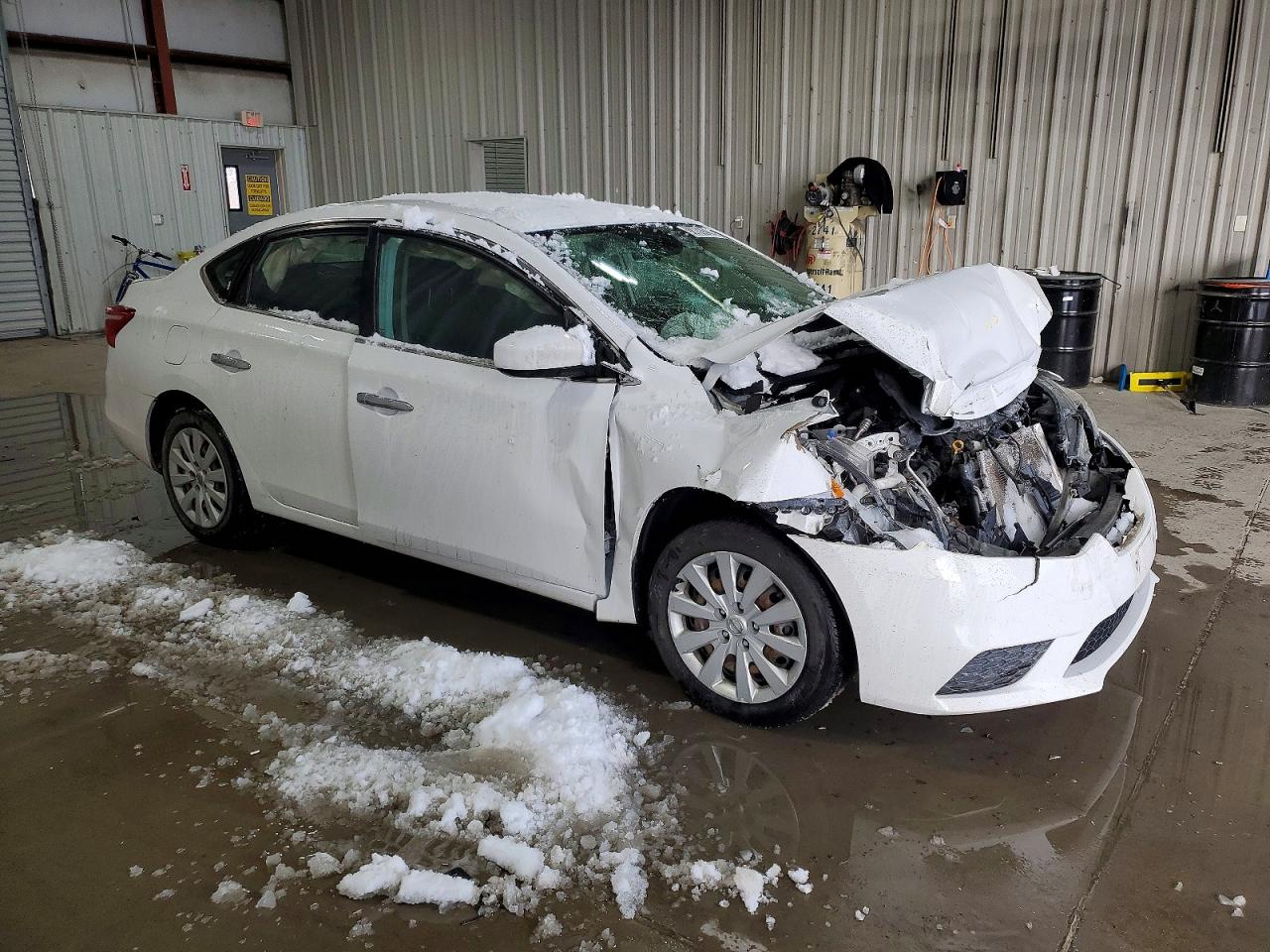 2019 NISSAN SENTRA S photo 4