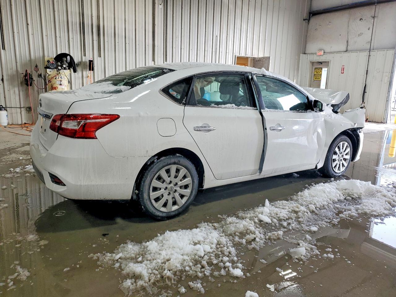 2019 NISSAN SENTRA S photo 3