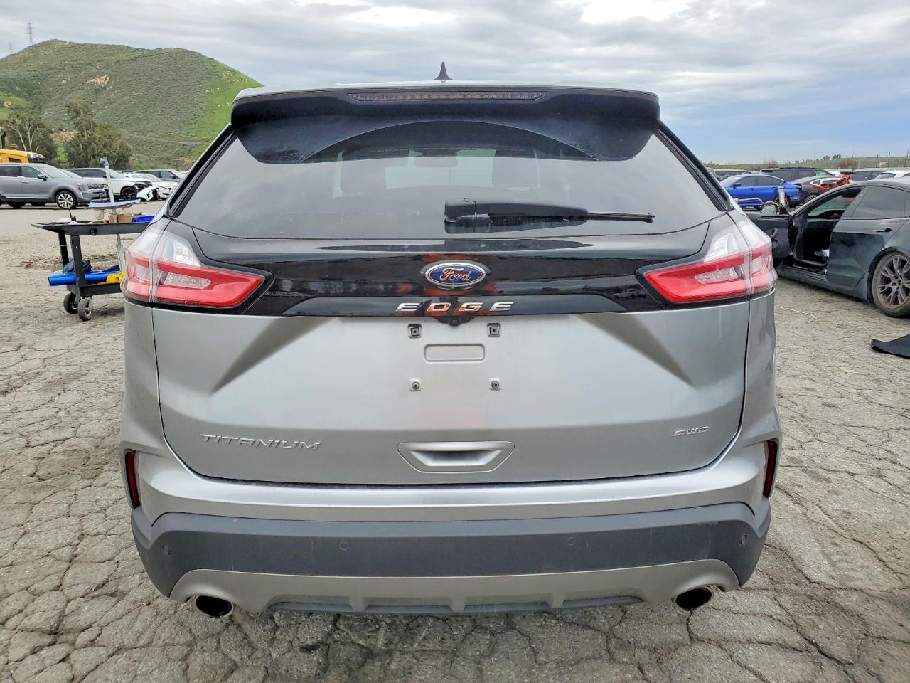 2024 FORD EDGE TITANIUM photo 6