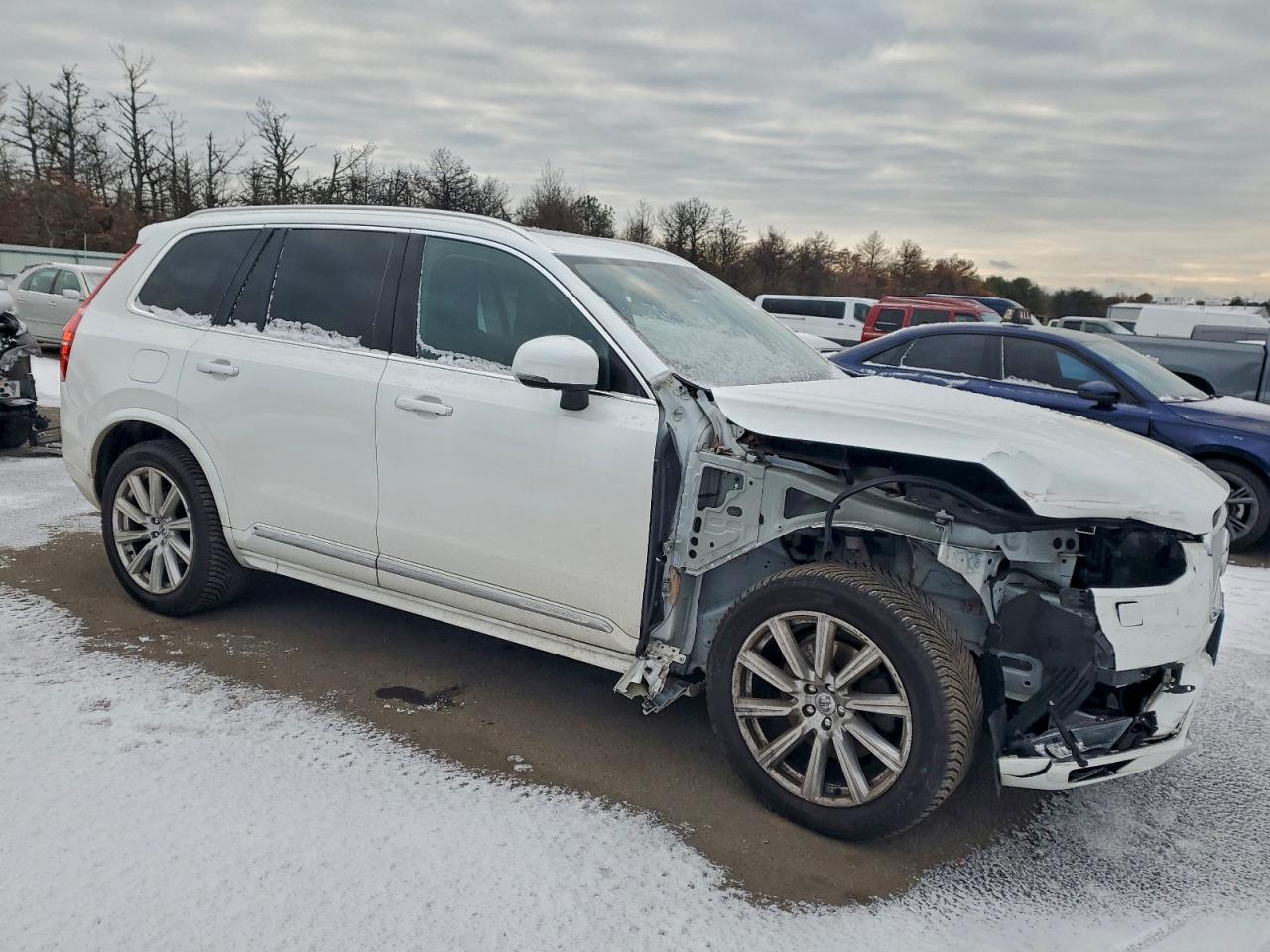 2019 VOLVO XC90 T6 INSCRIPTION photo 4