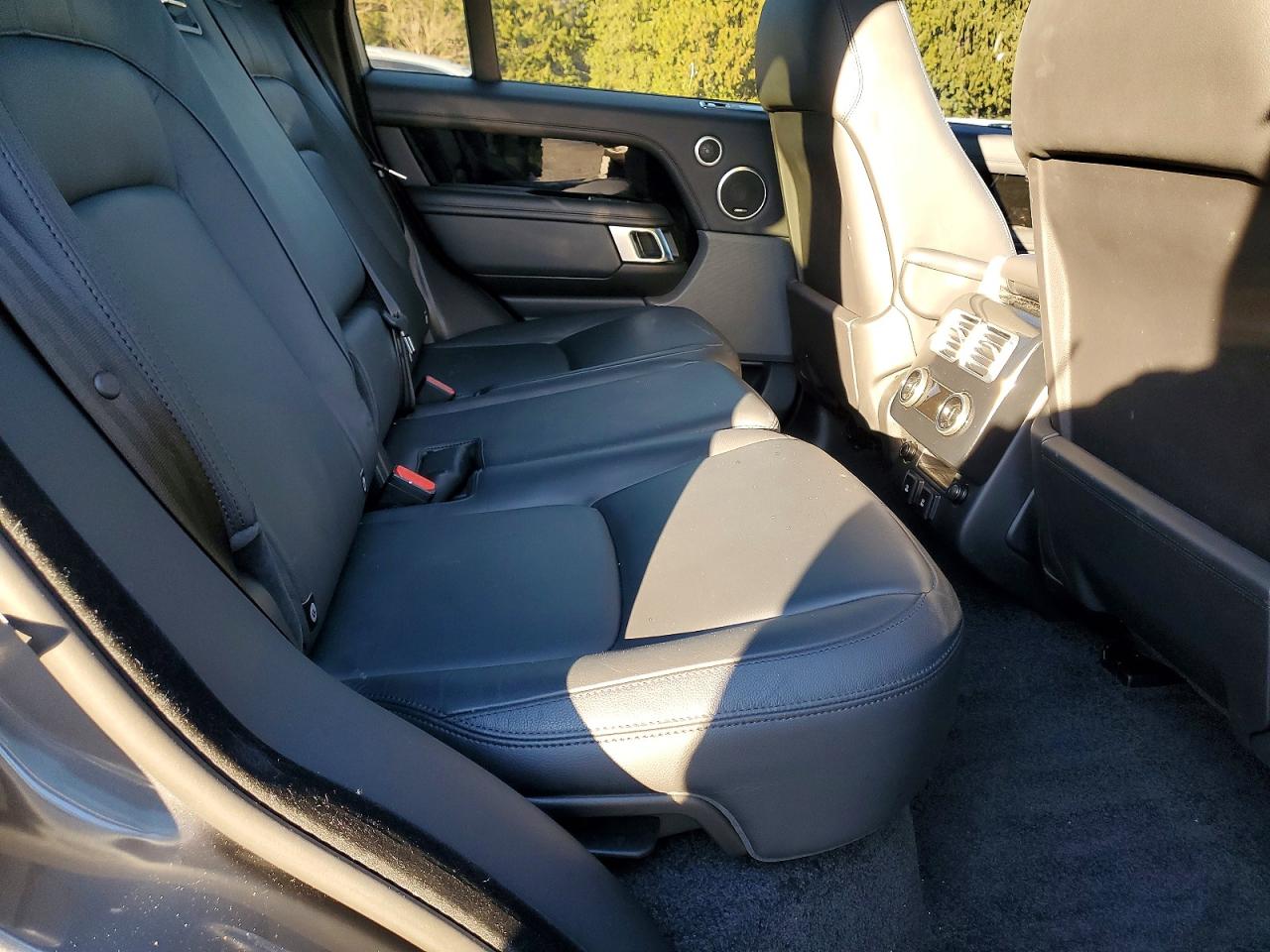2018 LAND ROVER RANGE ROVER photo 11