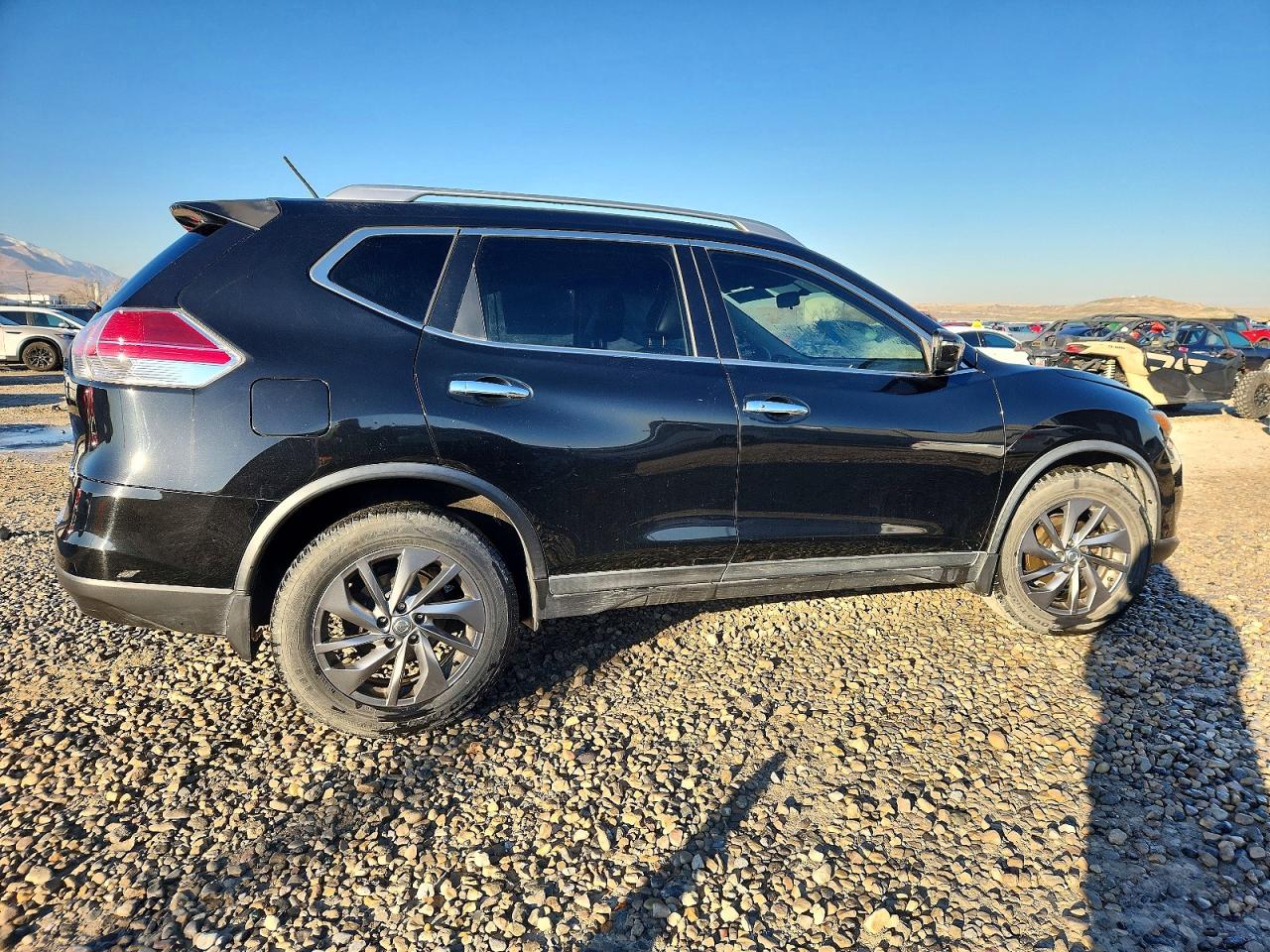 2016 NISSAN ROGUE S photo 3