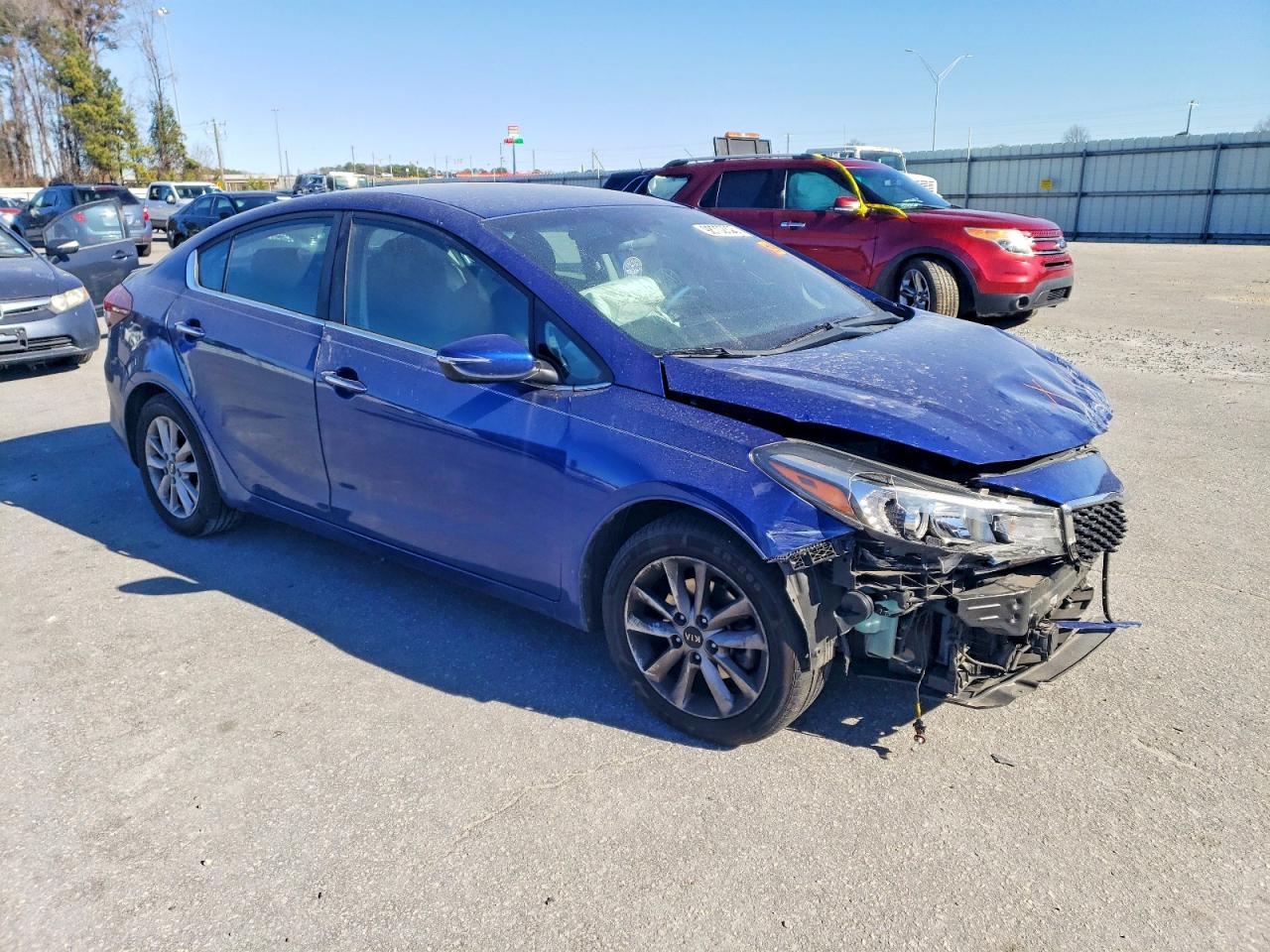 2017 KIA FORTE LX photo 4