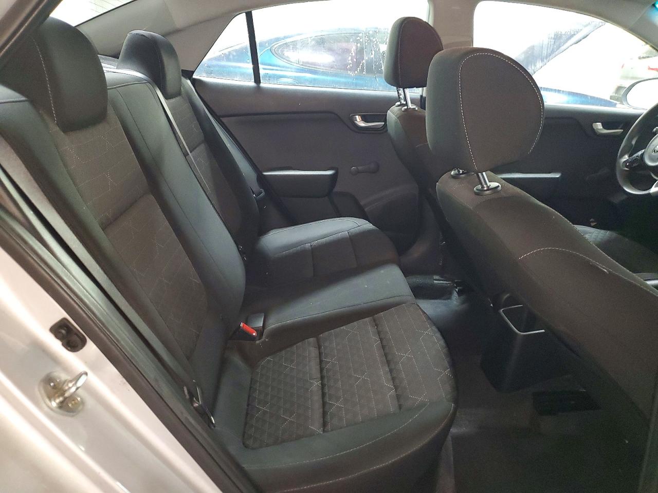 2018 KIA RIO LX photo 10