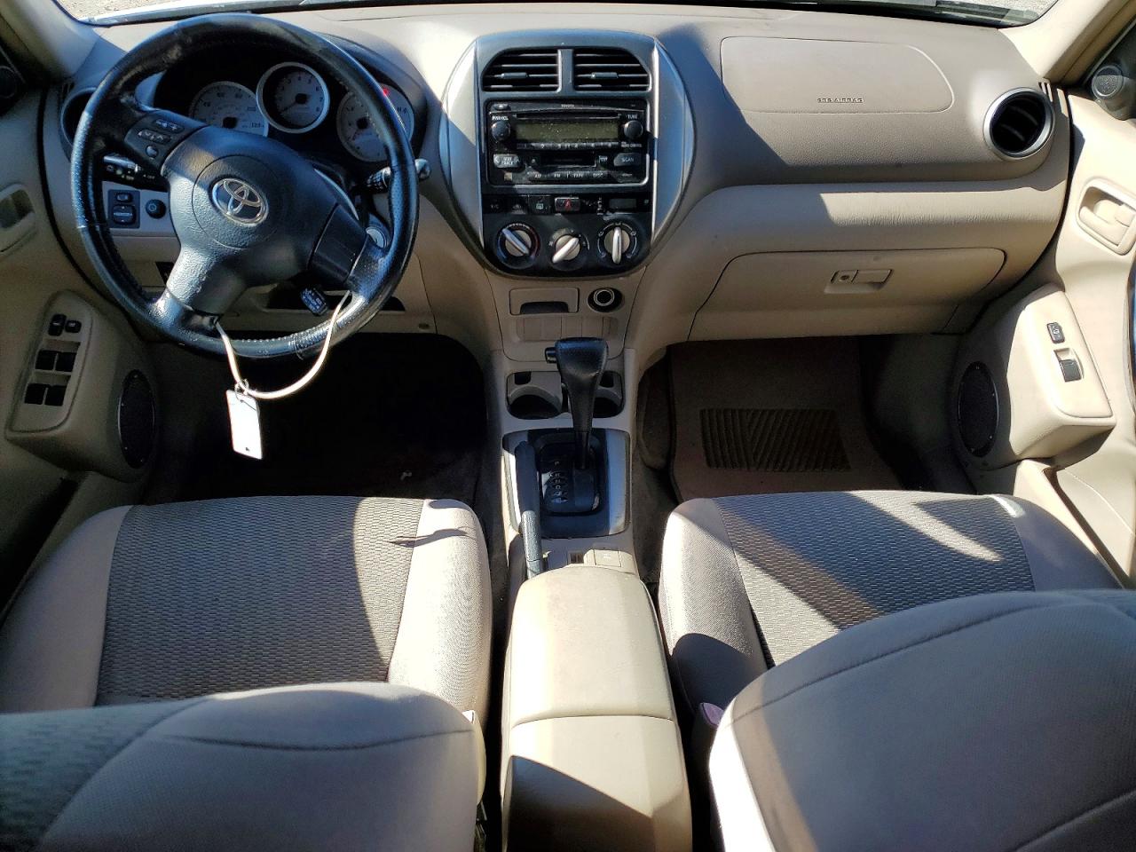 2004 TOYOTA RAV4 photo 8
