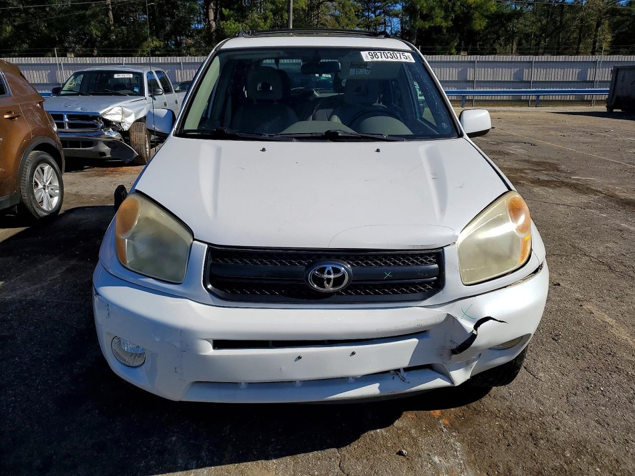 2004 TOYOTA RAV4 photo 5