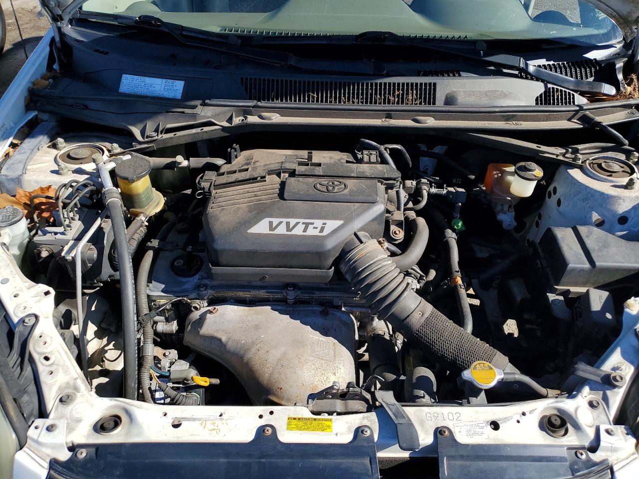 2004 TOYOTA RAV4 photo 12
