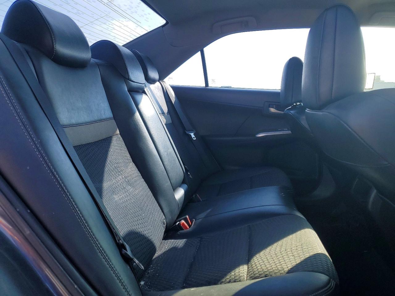 2012 TOYOTA CAMRY BASE photo 10