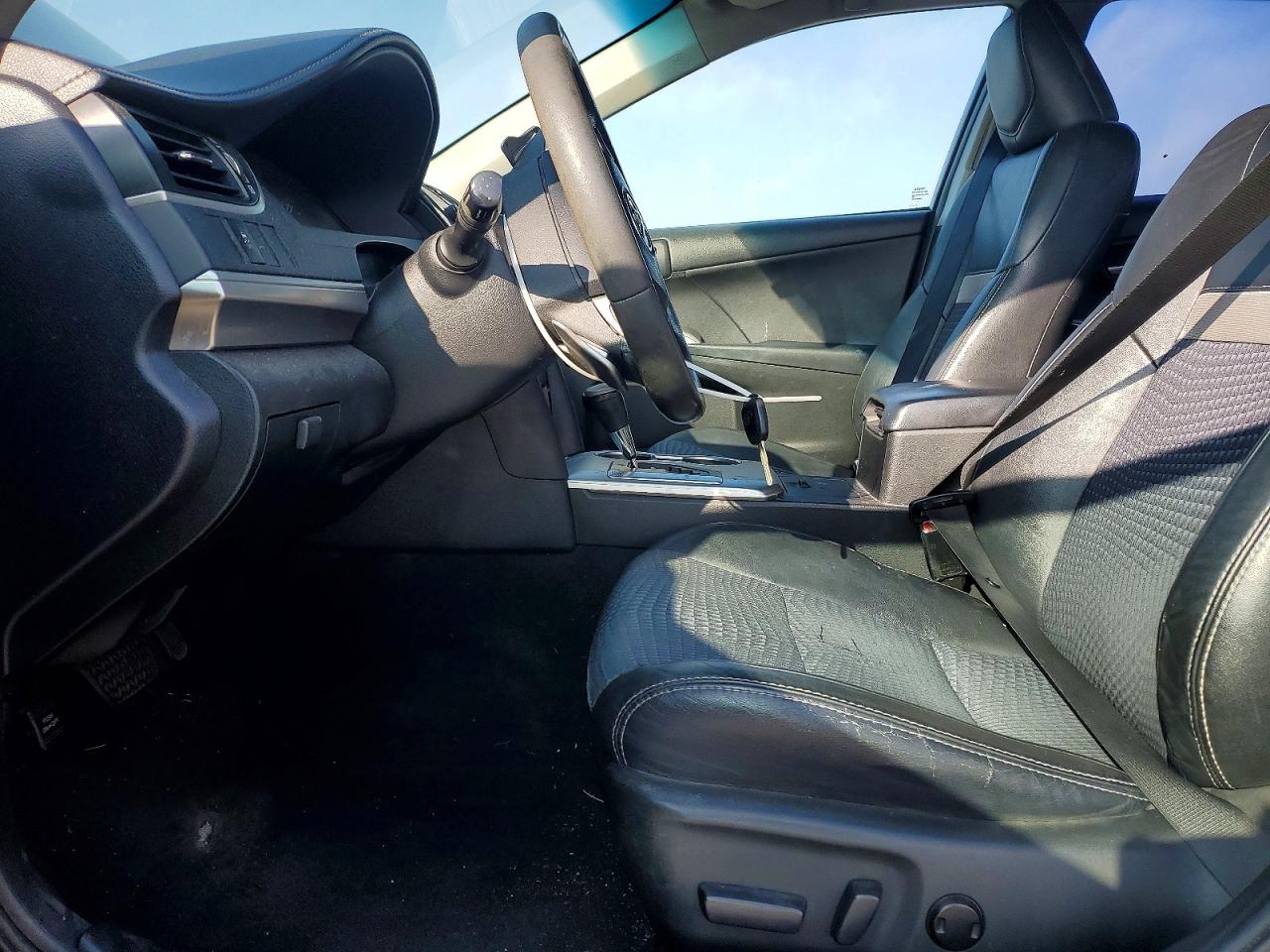 2012 TOYOTA CAMRY BASE photo 7