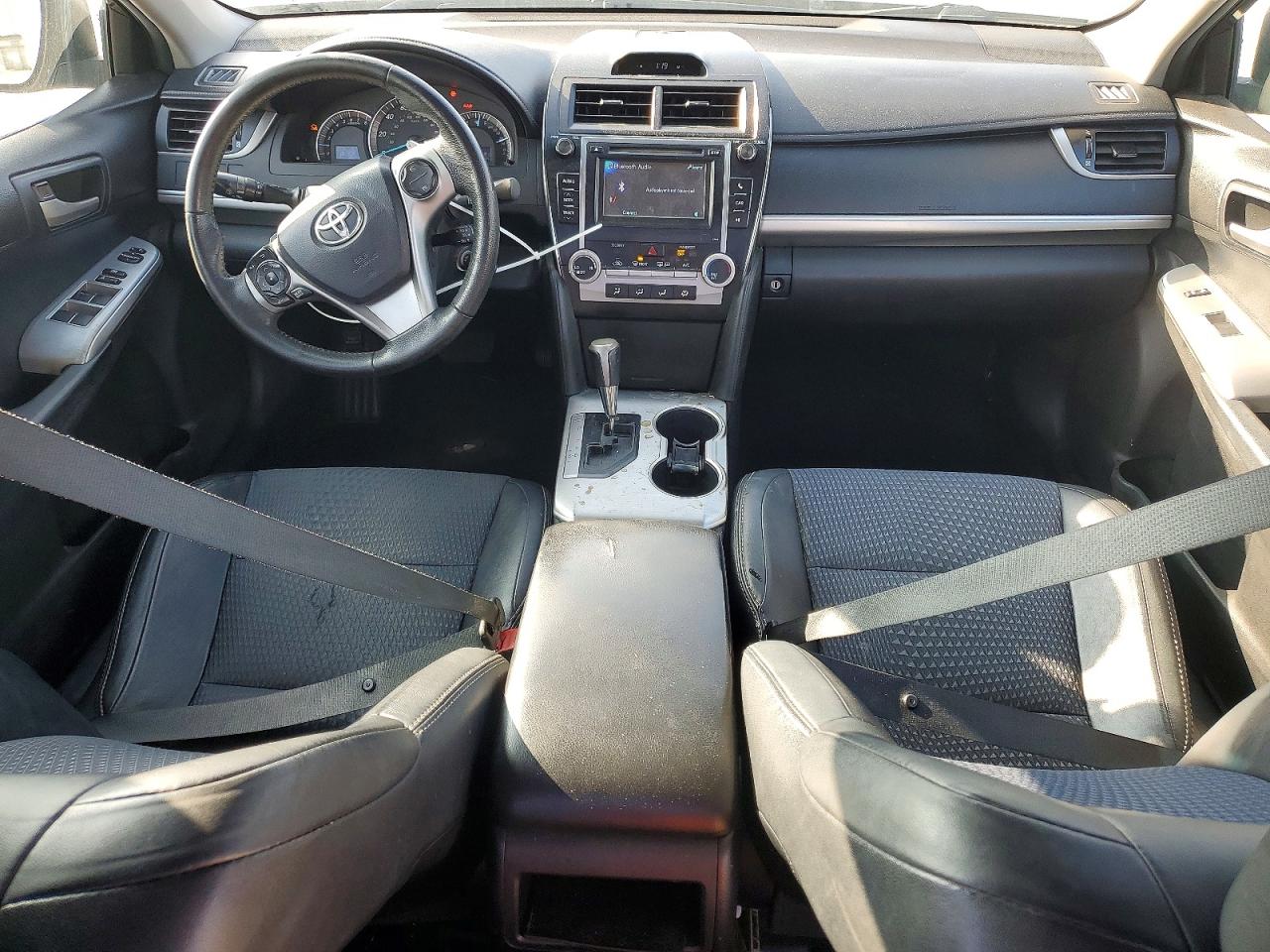 2012 TOYOTA CAMRY BASE photo 8