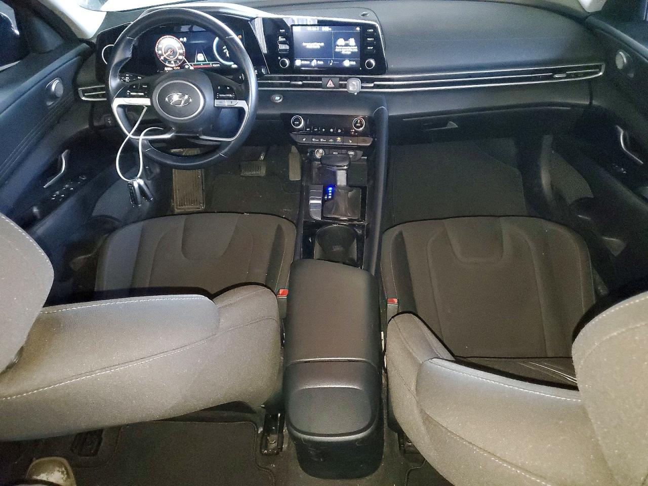2021 HYUNDAI ELANTRA SEL photo 8