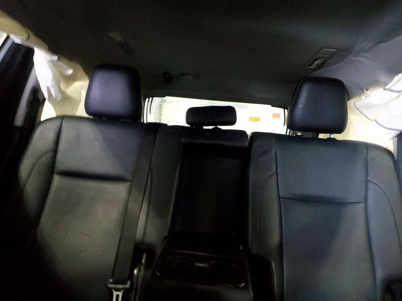 2018 TOYOTA HIGHLANDER SE photo 10