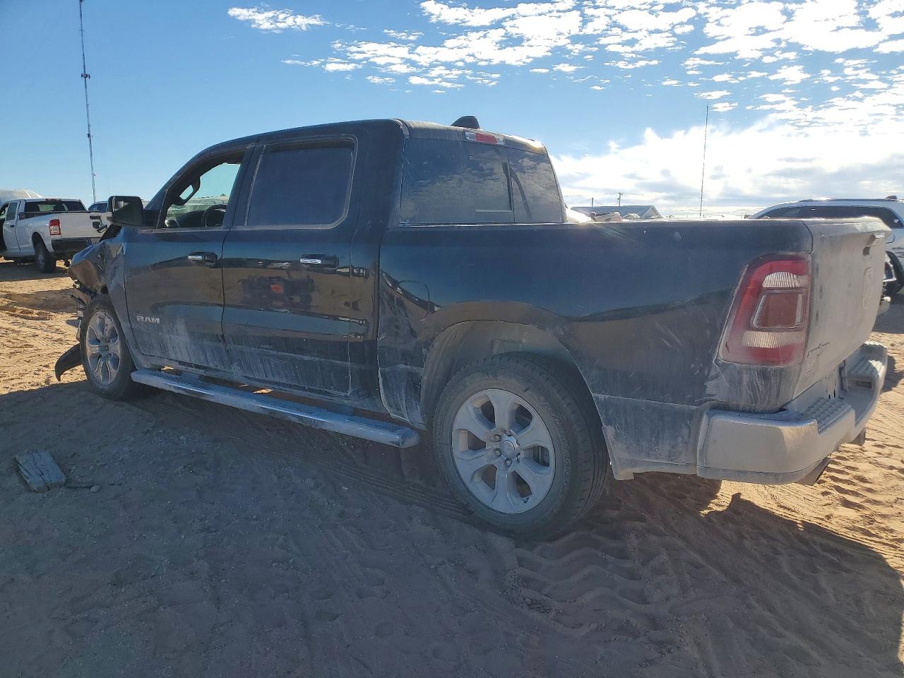 2019 RAM 1500 BIG HORN/LONE STAR photo 2