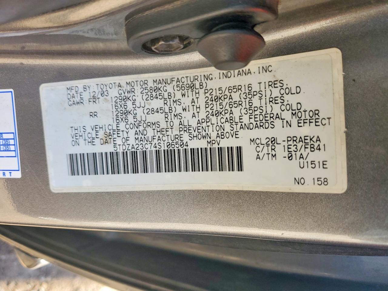 2004 TOYOTA SIENNA CE photo 13
