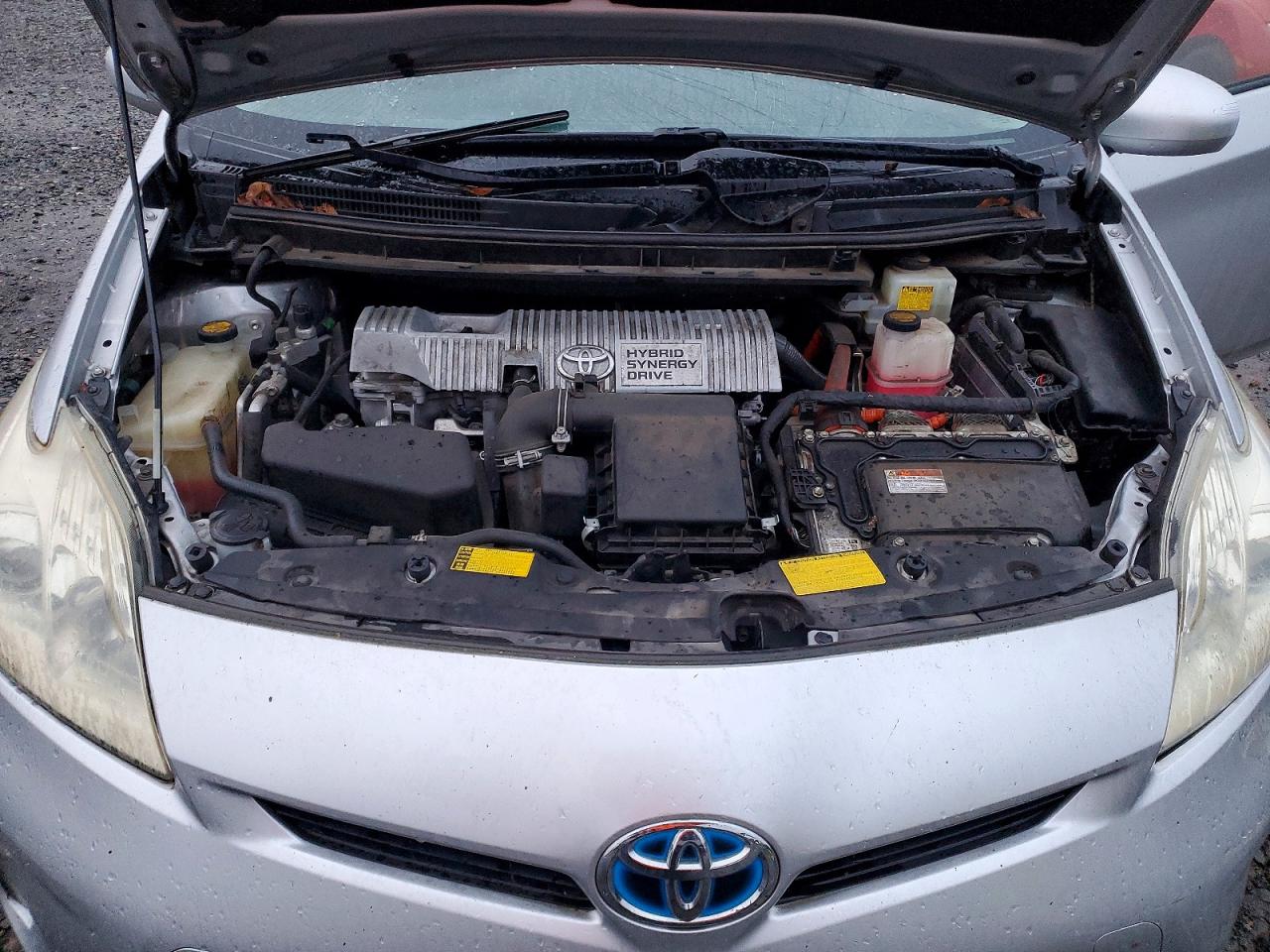 2013 TOYOTA PRIUS photo 12