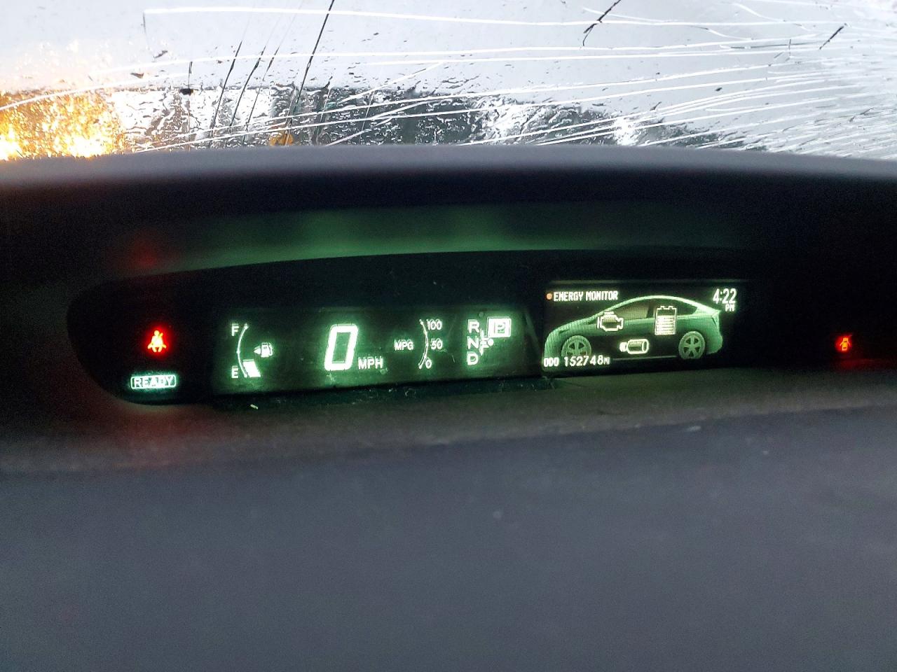 2013 TOYOTA PRIUS photo 9