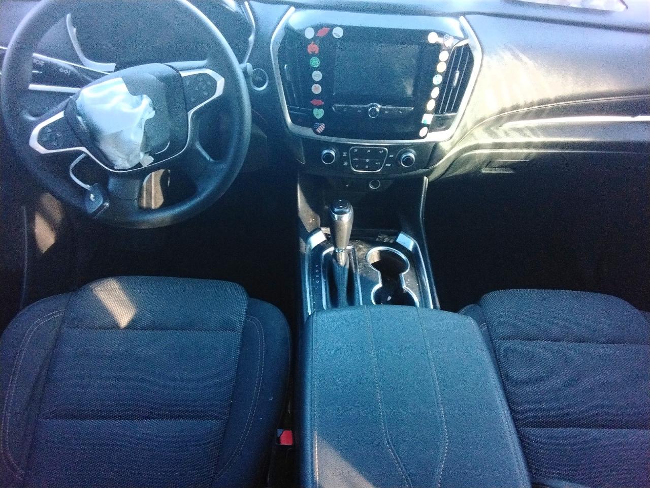 2023 CHEVROLET TRAVERSE LS photo 8