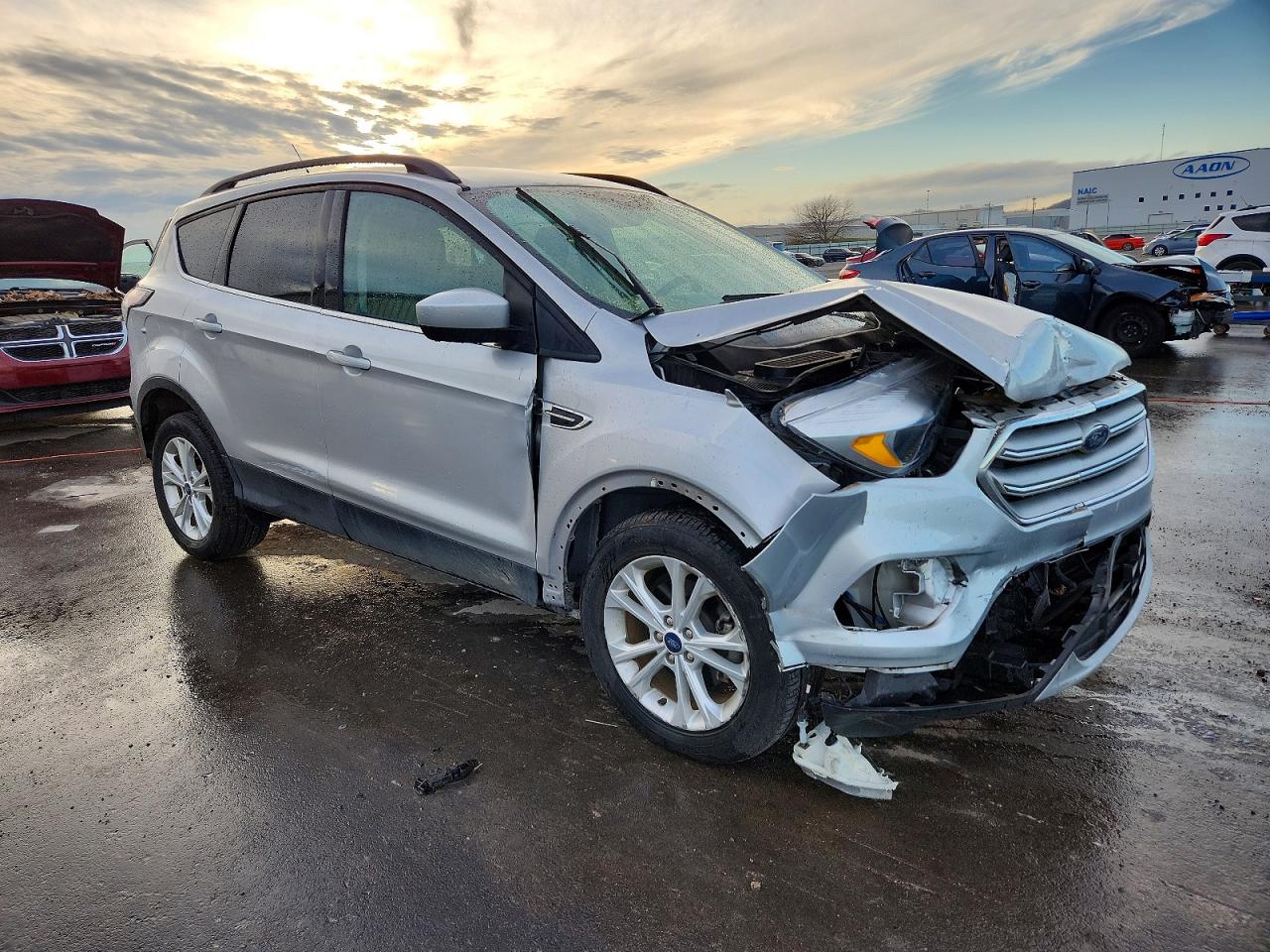 2018 FORD ESCAPE SE photo 4