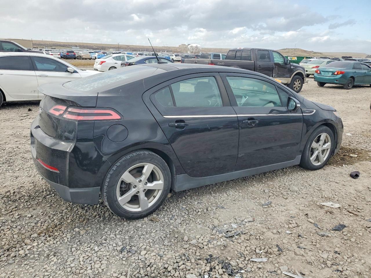 2013 CHEVROLET VOLT photo 3