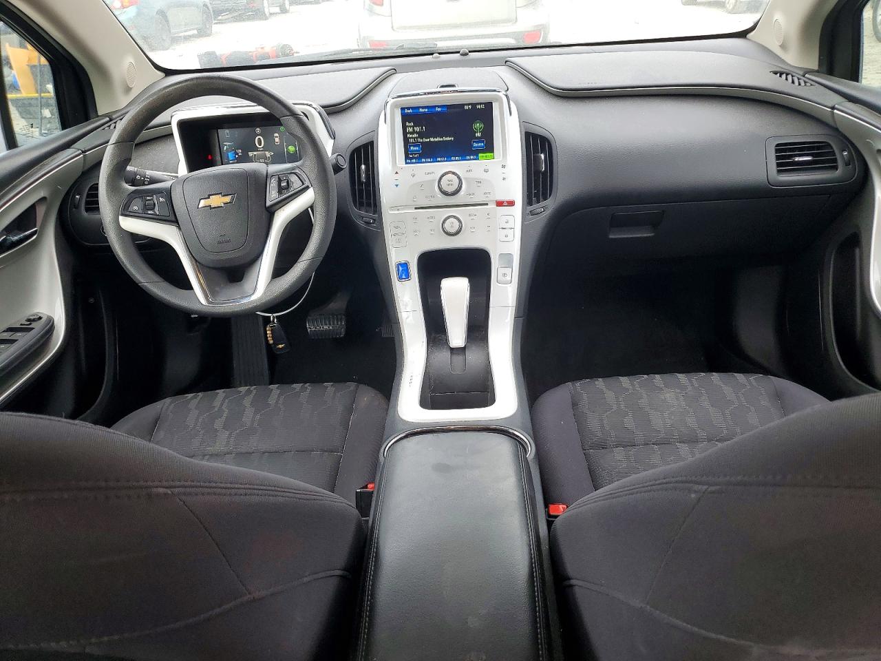 2013 CHEVROLET VOLT photo 8