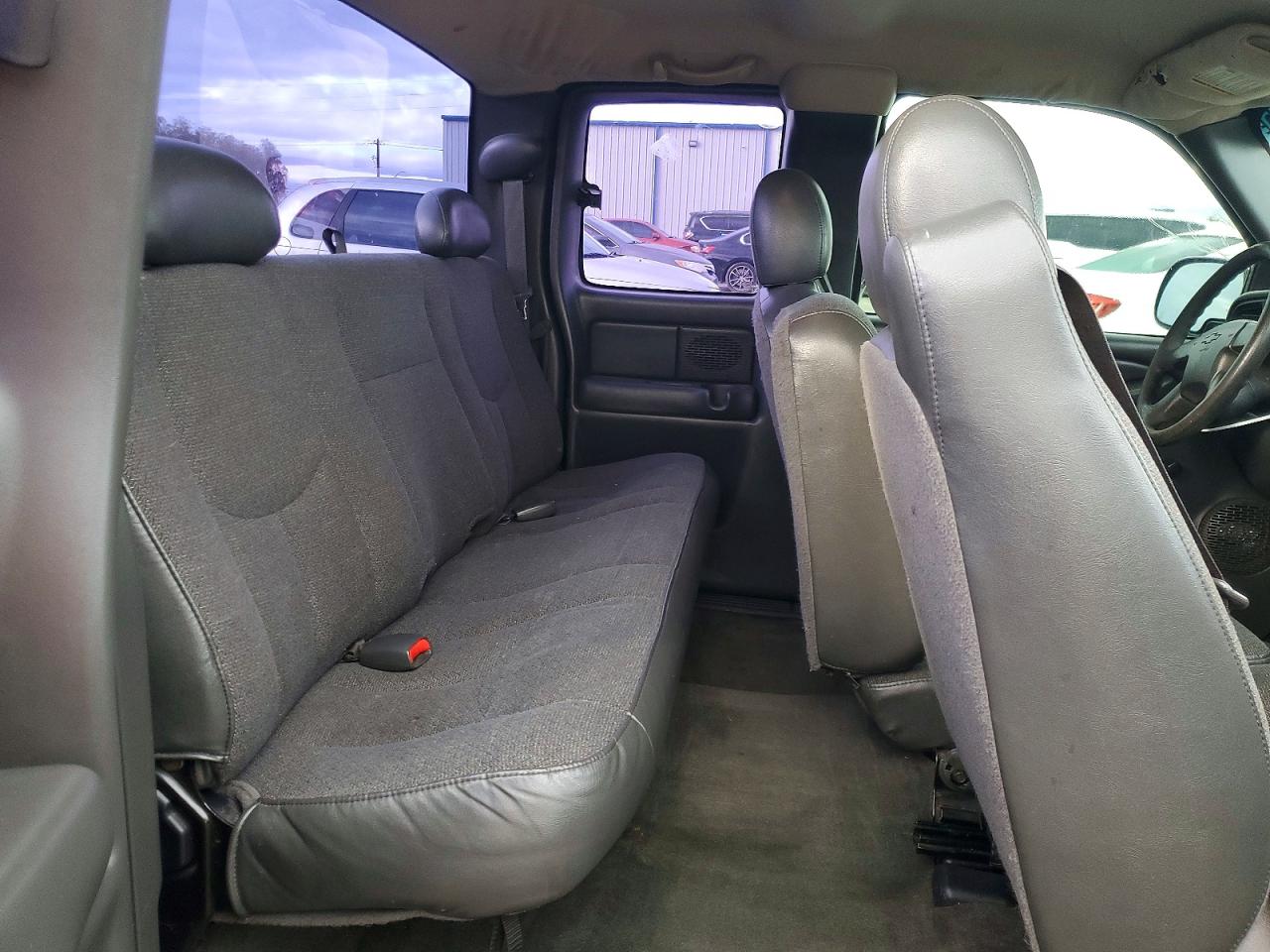 2003 CHEVROLET SILVERADO C1500 photo 10