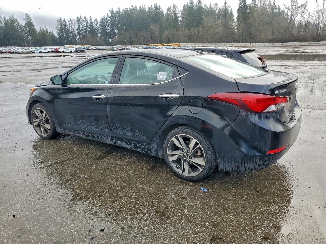 2015 HYUNDAI ELANTRA SE photo 2