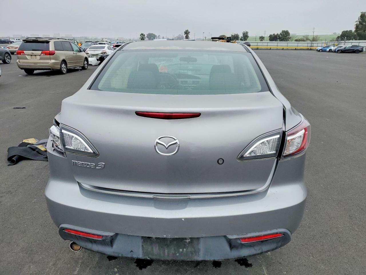 2010 MAZDA 3 I photo 6