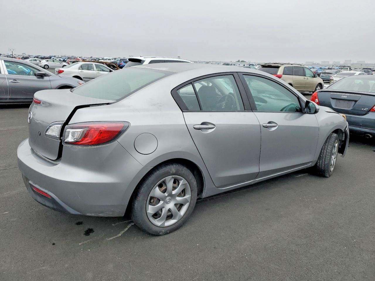 2010 MAZDA 3 I photo 3
