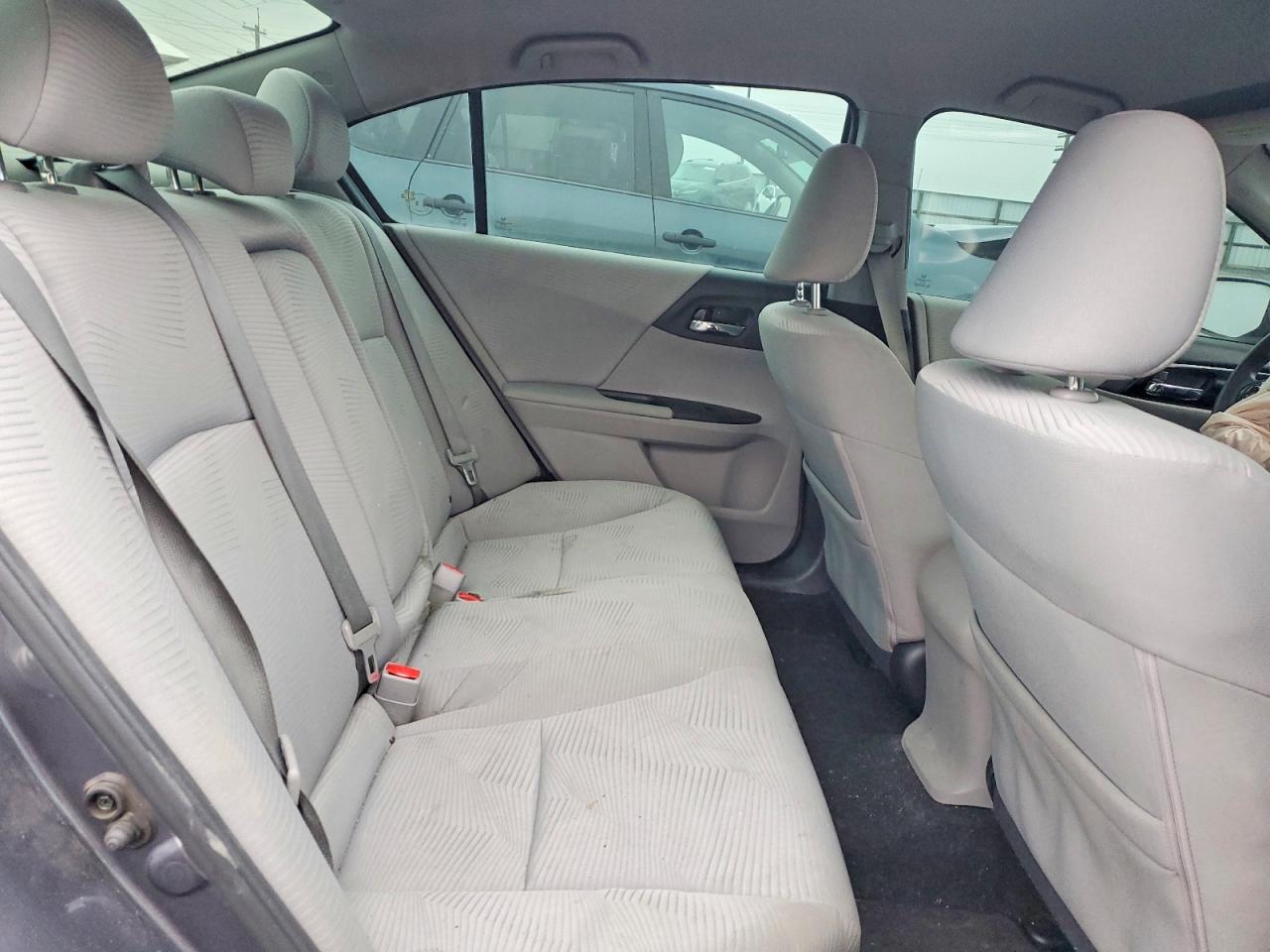2016 HONDA ACCORD LX photo 10
