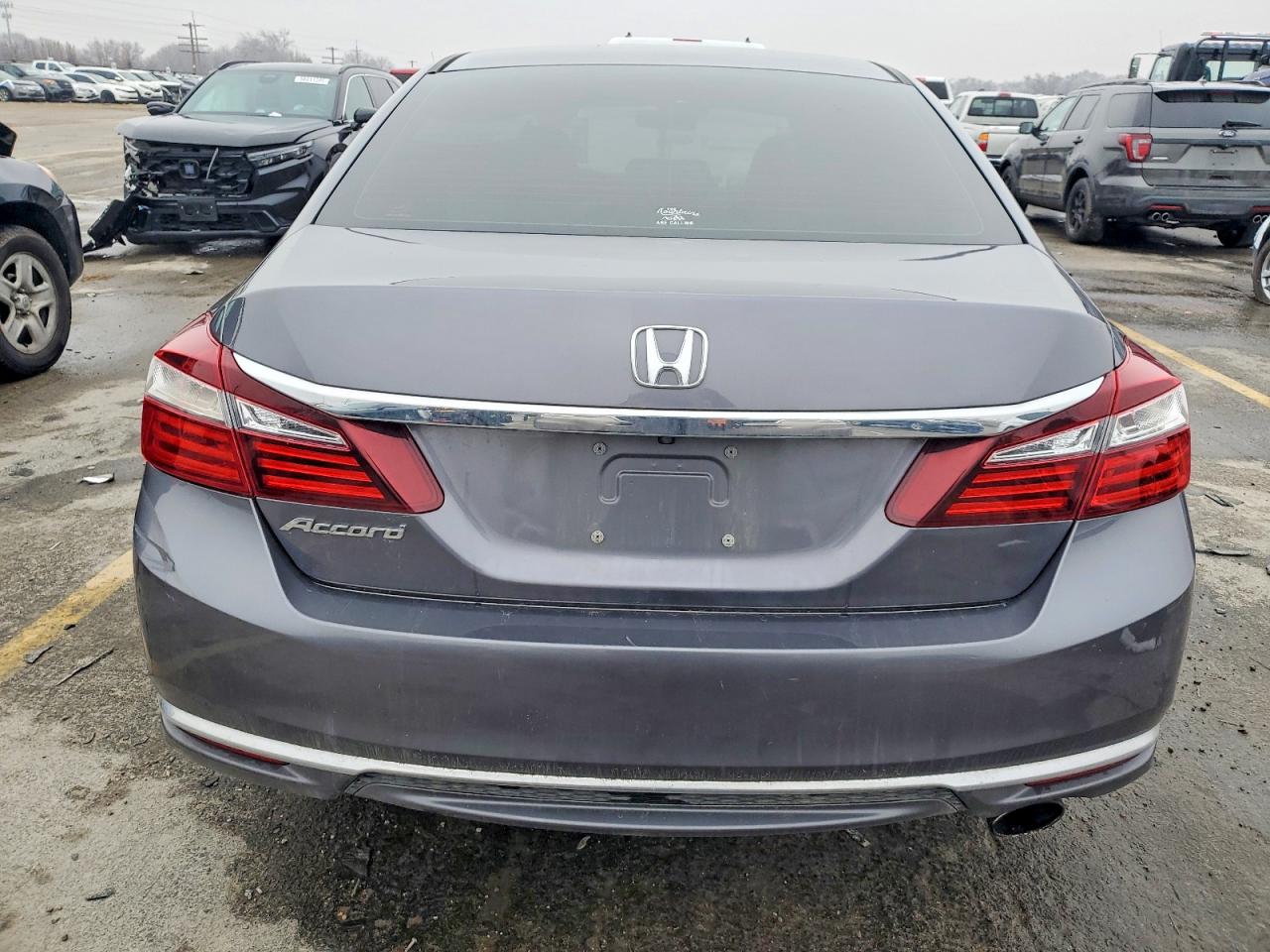 2016 HONDA ACCORD LX photo 6
