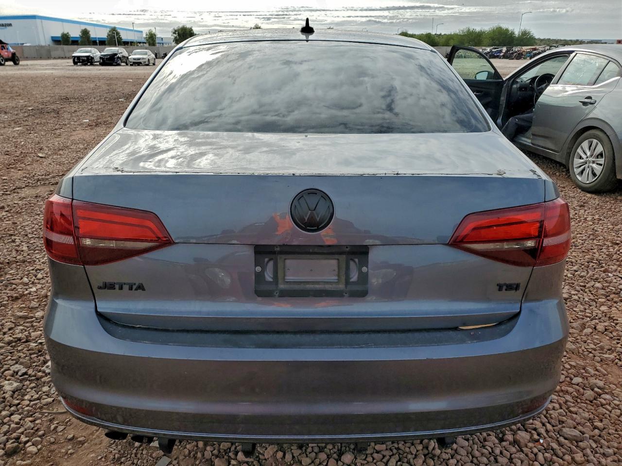 2016 VOLKSWAGEN JETTA S photo 6