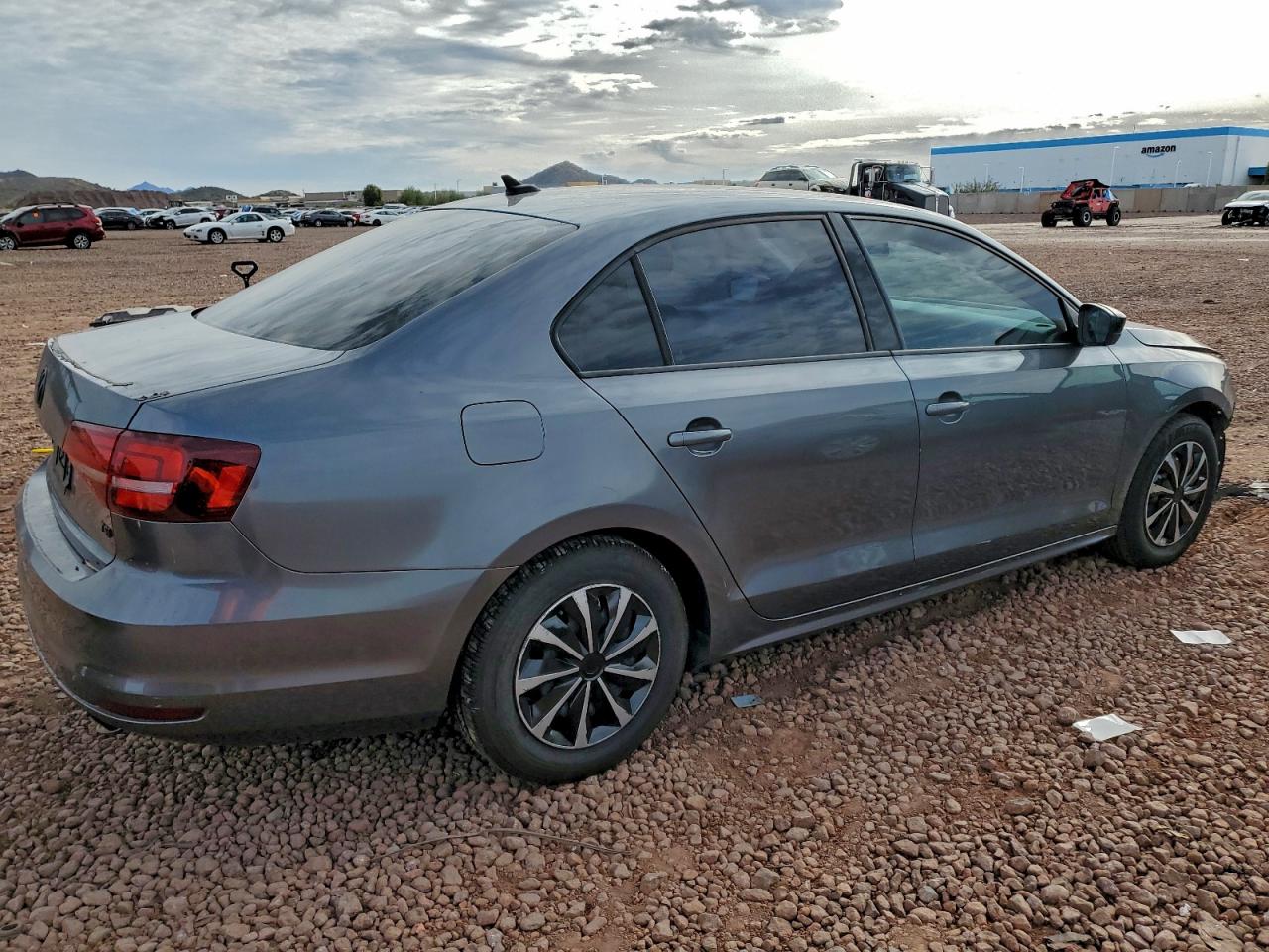 2016 VOLKSWAGEN JETTA S photo 3