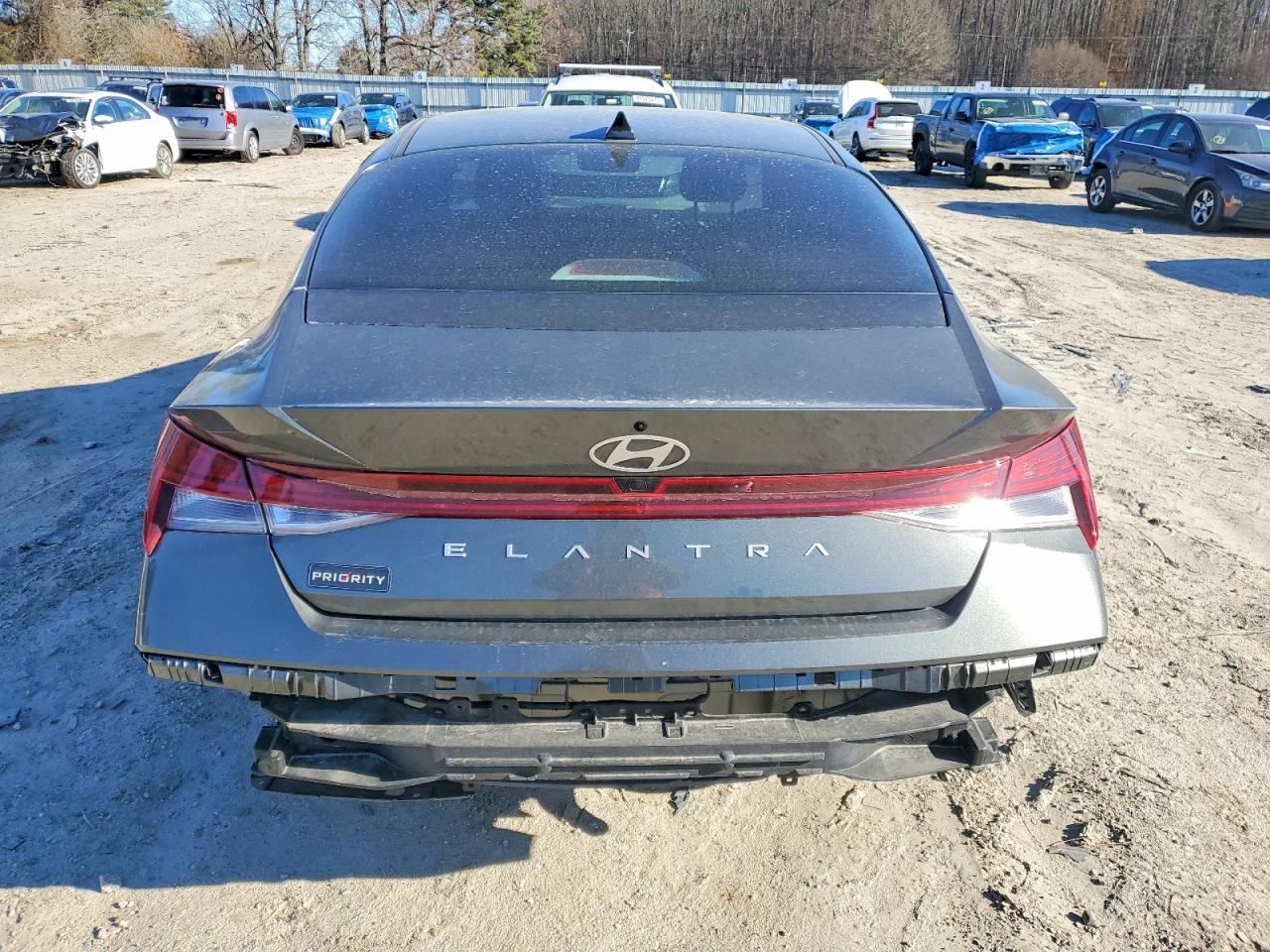 2025 HYUNDAI ELANTRA SEL photo 6