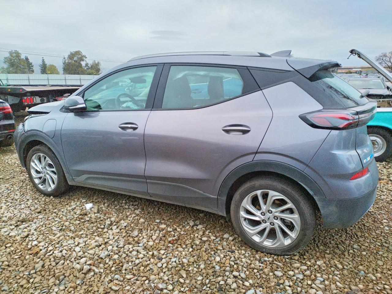 2023 CHEVROLET BOLT EUV LT photo 2