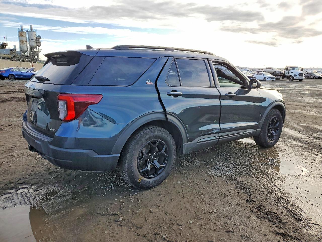 2023 FORD EXPLORER TIMBERLINE photo 3