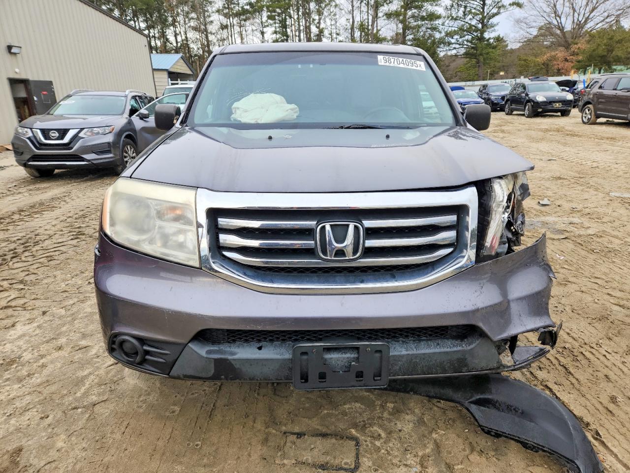 2015 HONDA PILOT LX photo 5