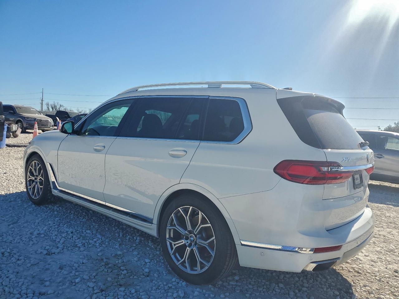 2020 BMW X7 XDRIVE40I photo 2