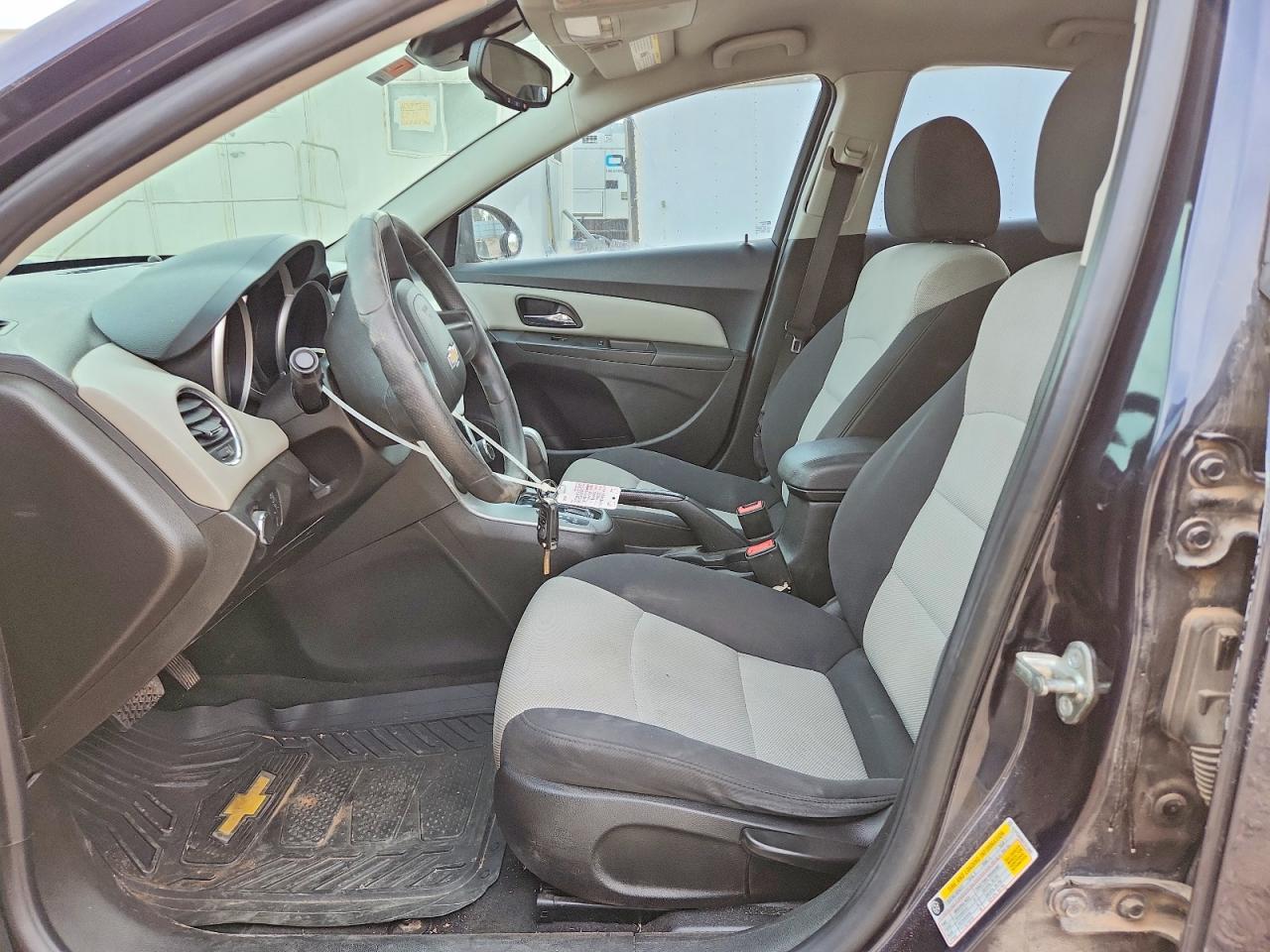2016 CHEVROLET CRUZE LIMITED LS photo 7