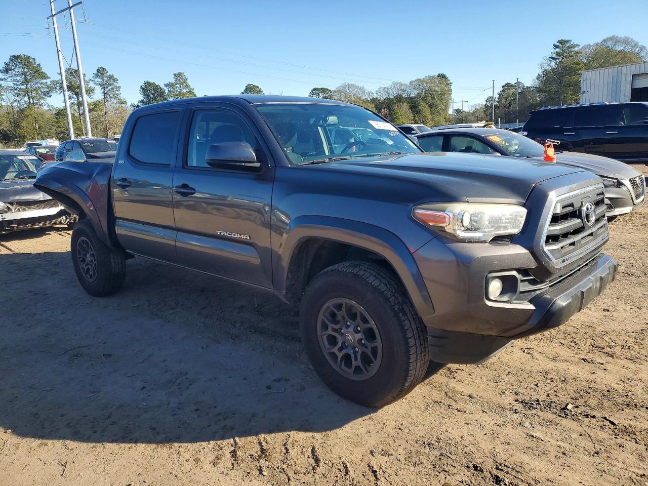 2017 TOYOTA TACOMA DOUBLE CAB photo 4