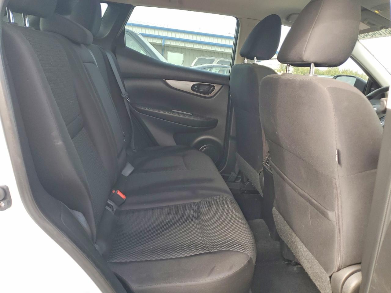 2019 NISSAN ROGUE SPORT S photo 21