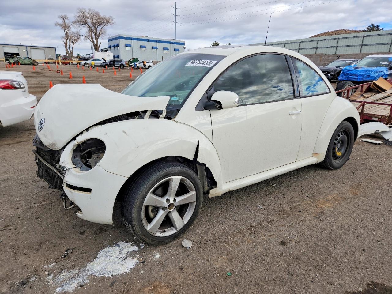2008 VOLKSWAGEN NEW BEETLE