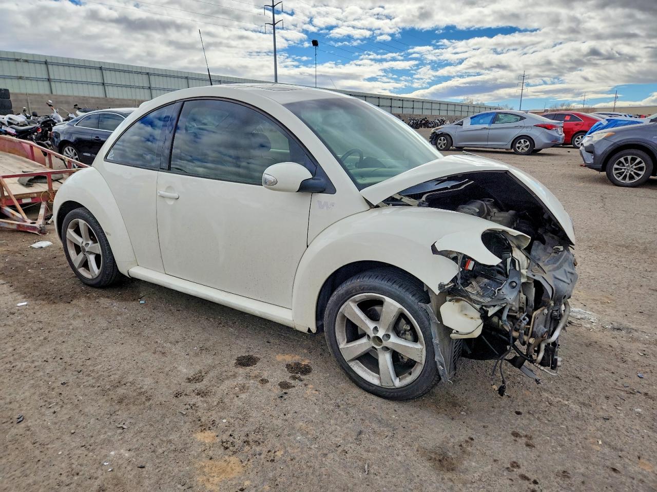 2008 VOLKSWAGEN NEW BEETLE TRIPLE WHITE photo 4