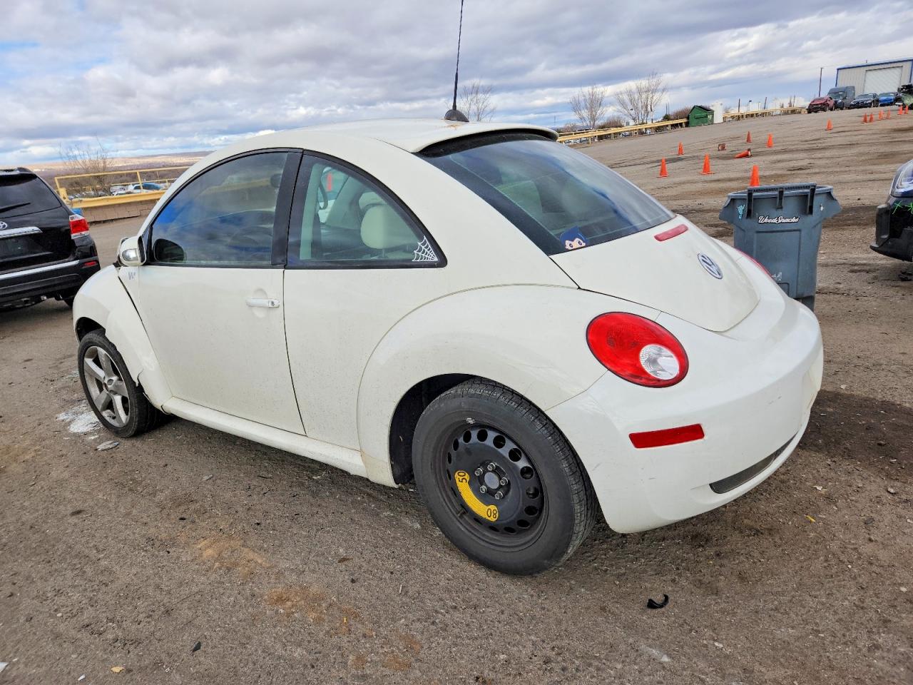 2008 VOLKSWAGEN NEW BEETLE TRIPLE WHITE photo 2