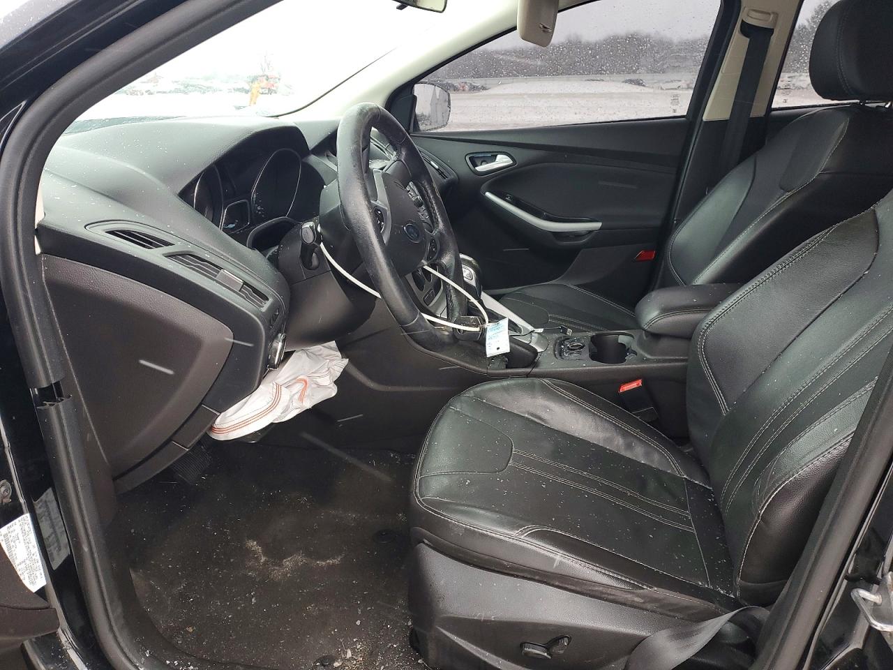 2014 FORD FOCUS SE photo 7