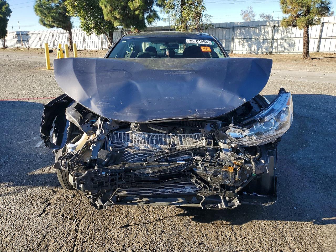 2017 HONDA ACCORD LX photo 5