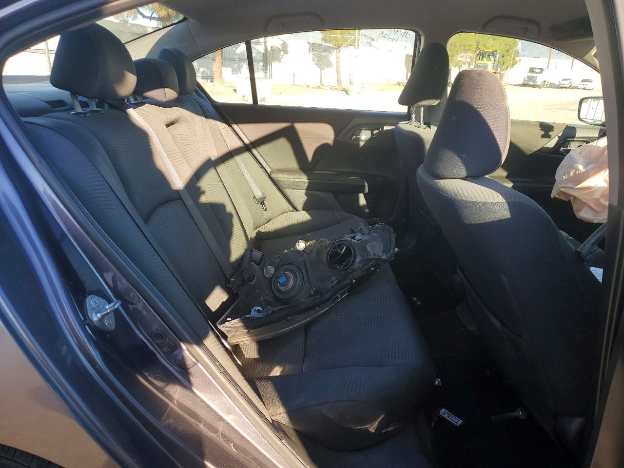 2017 HONDA ACCORD LX photo 10