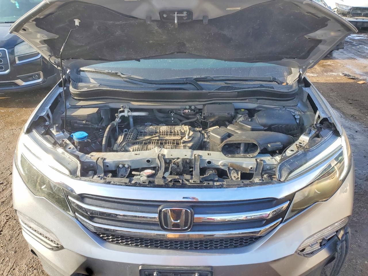 2016 HONDA PILOT TOURING photo 12