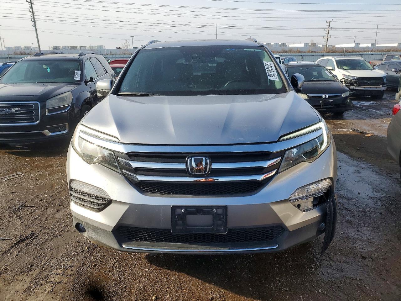 2016 HONDA PILOT TOURING photo 5